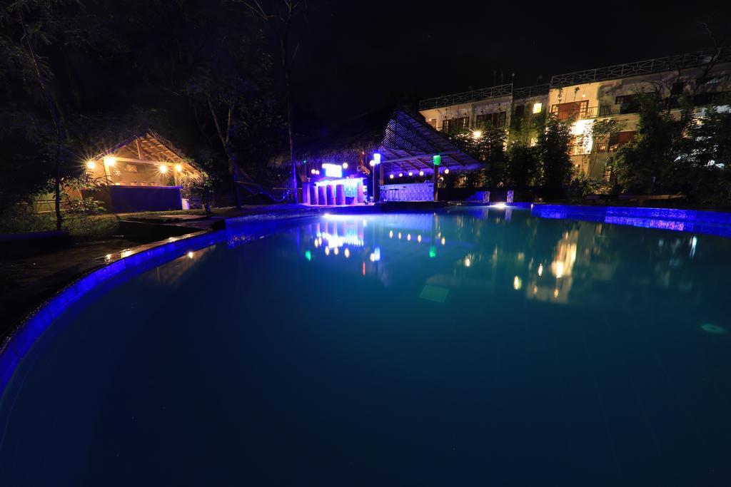 Sundaras Resort & Spa Дамбула Екстериор снимка
